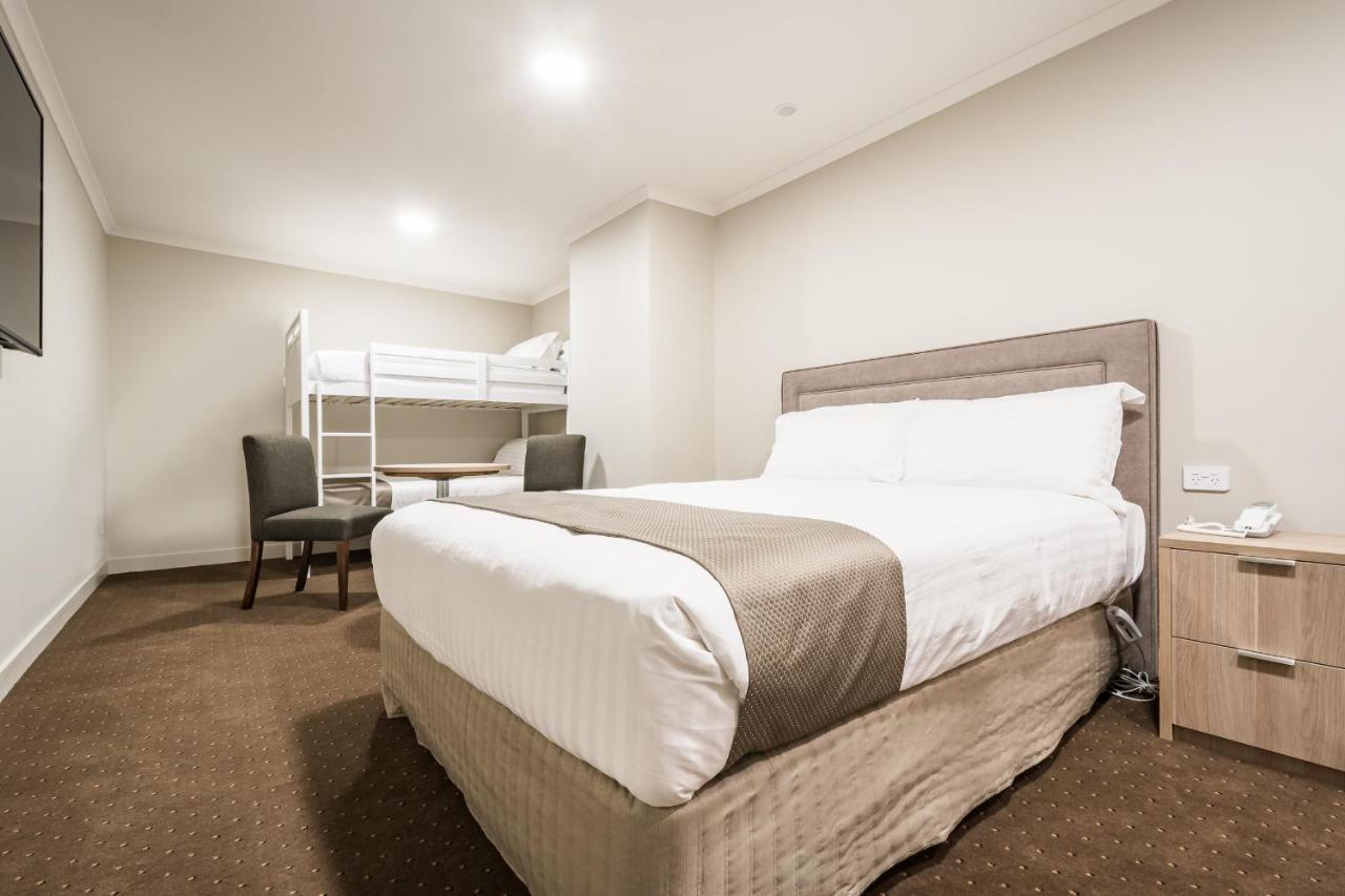 The Lighthouse Hotel Ulverstone Ngoại thất bức ảnh